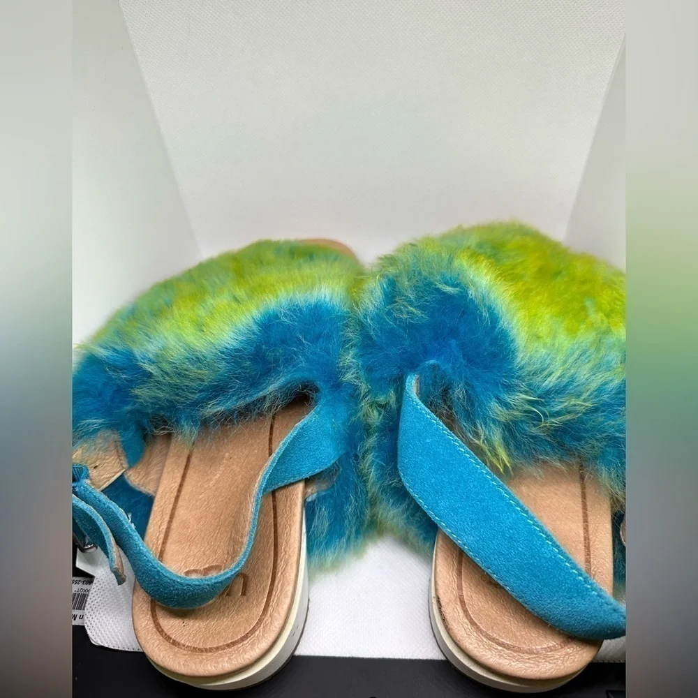 UGG HOLLY Blue-Green MULTI-Color Sandal - Women’s Size 7